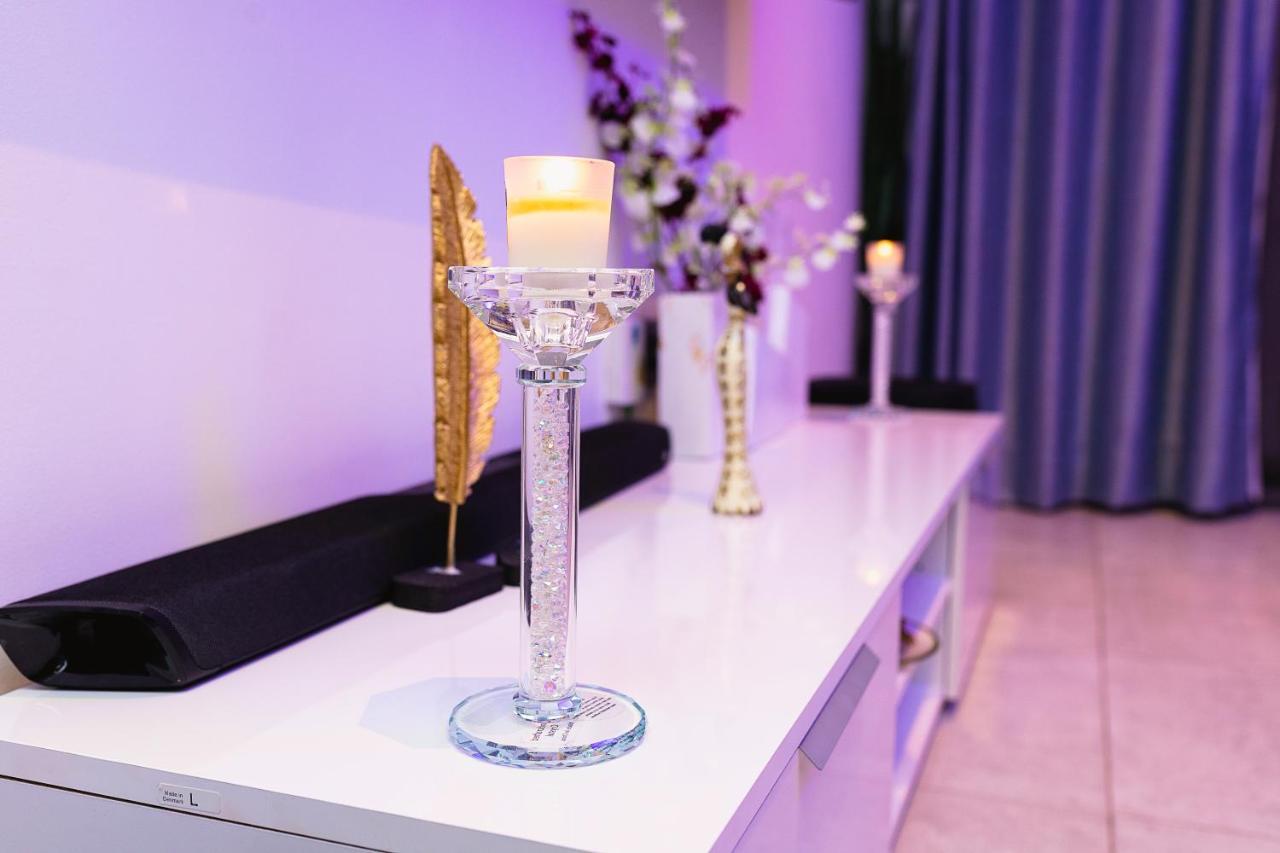 Piano And Gold At The Signature, Tetteh Quarshie Acra Exterior foto